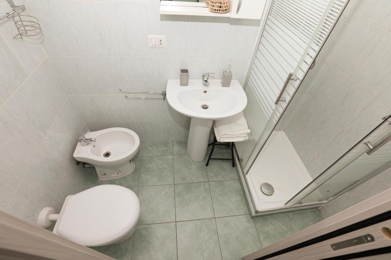 Affittacamere "San Martino Rooms" Genoa Ngoại thất bức ảnh